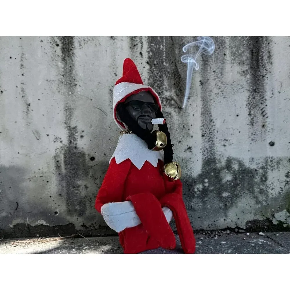 2025 Christmas Elf Doll Snoop Dog on A Bent Hip Hop Naughty Toy Gift Home Decor